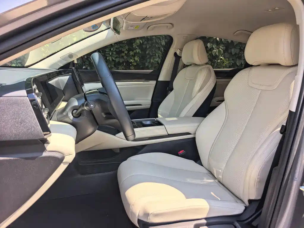 BYD Qin L — миниатюра 13