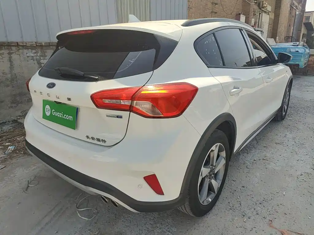 Ford Focus Active — миниатюра 7