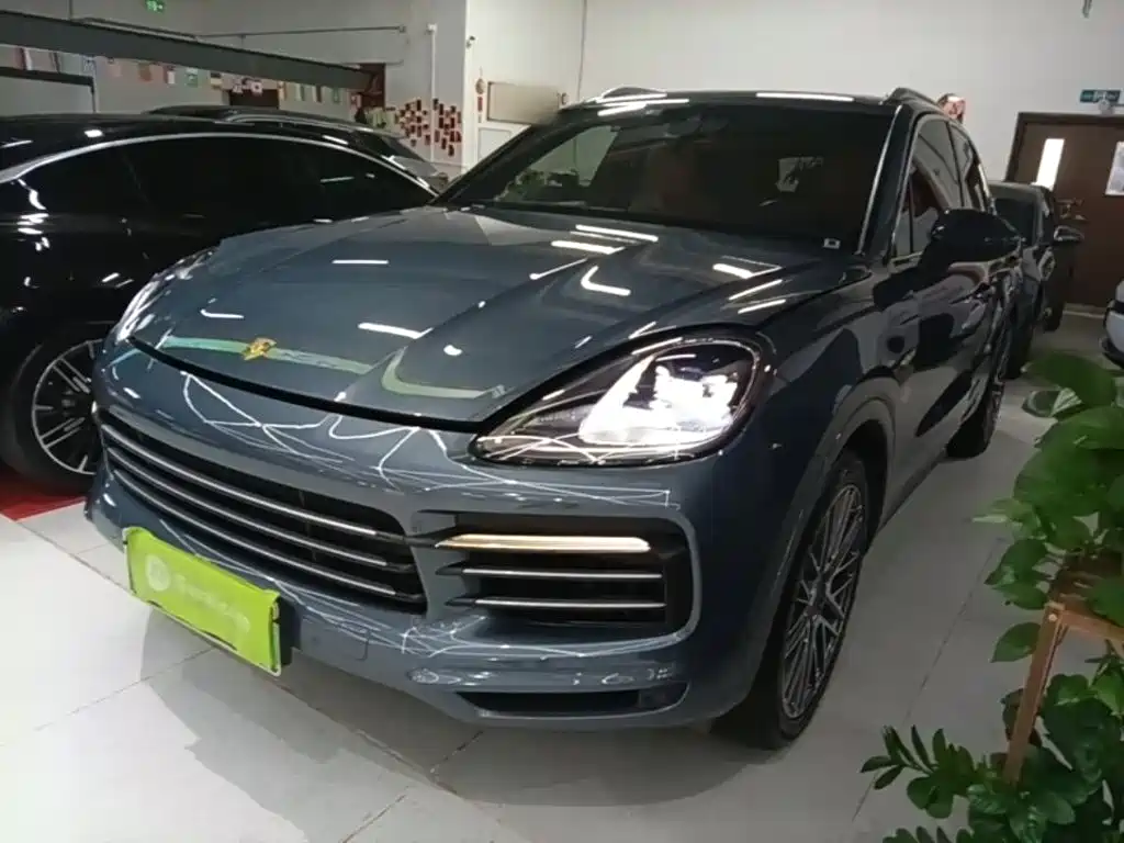 Porsche Cayenne Hybrid — миниатюра 2