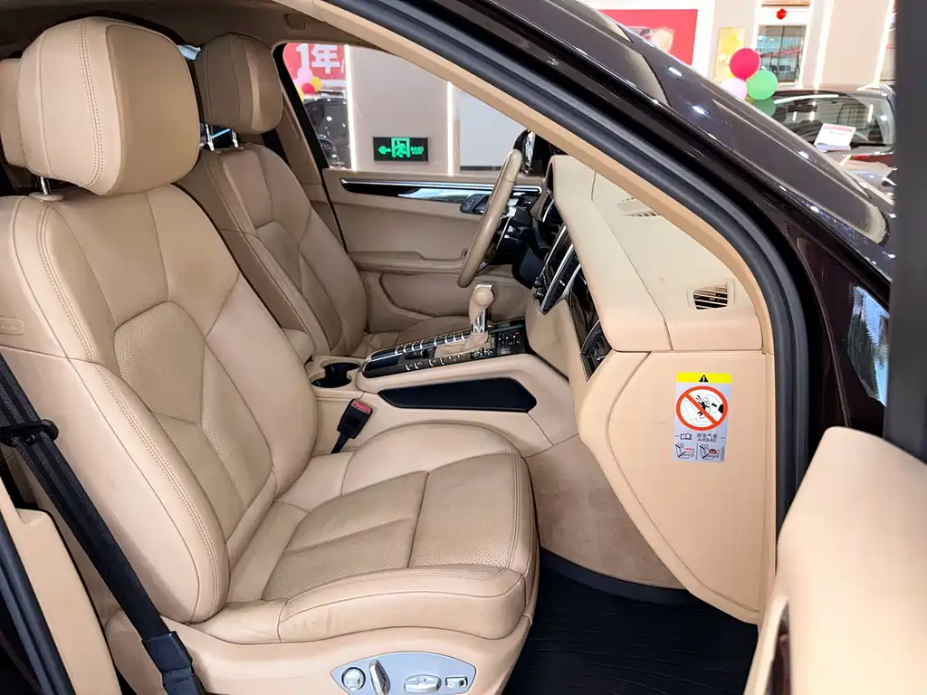 Porsche Macan — миниатюра 14