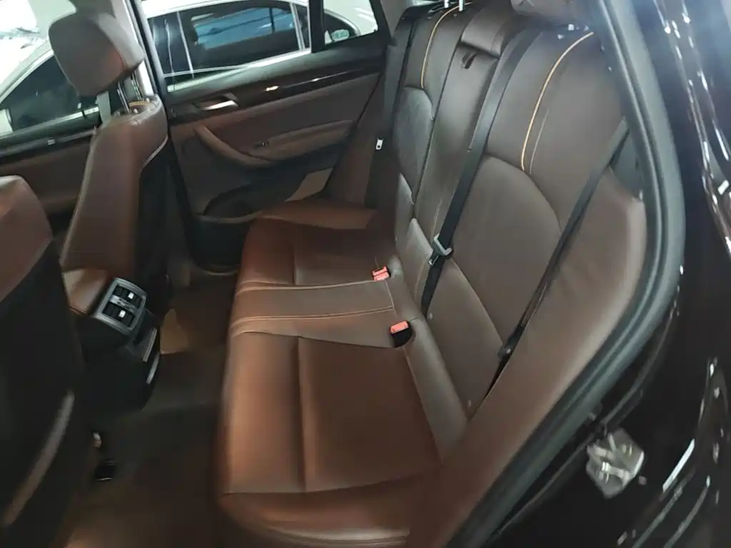 BMW X4 — миниатюра 17