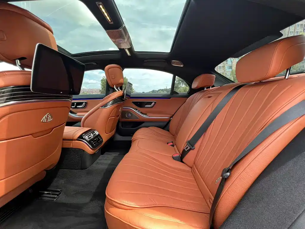 Mercedes-Benz S-Class — миниатюра 6