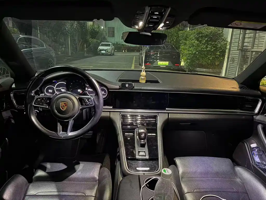 Porsche Panamera — миниатюра 6