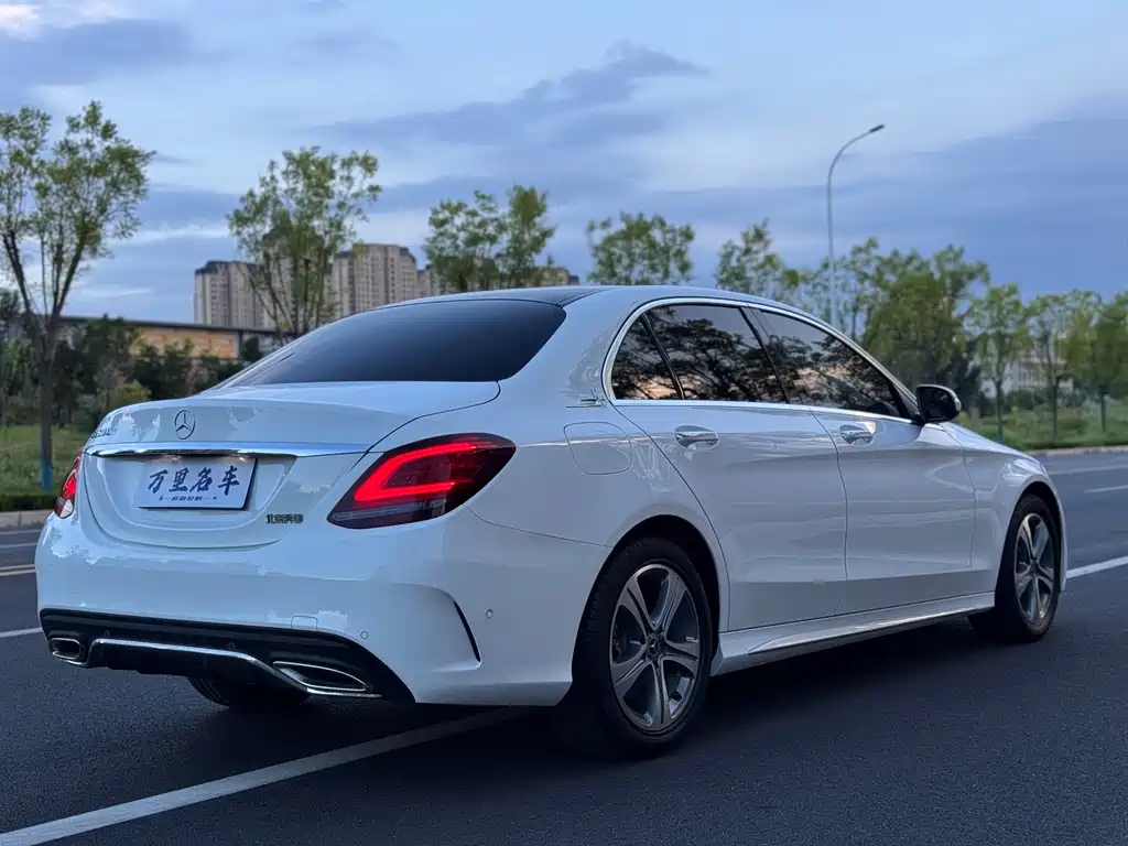Mercedes-Benz C-Class — миниатюра 28