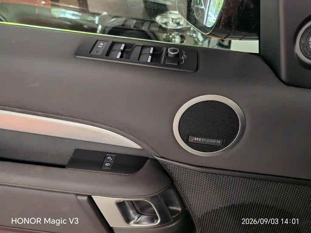 Land Rover Discovery — миниатюра 4