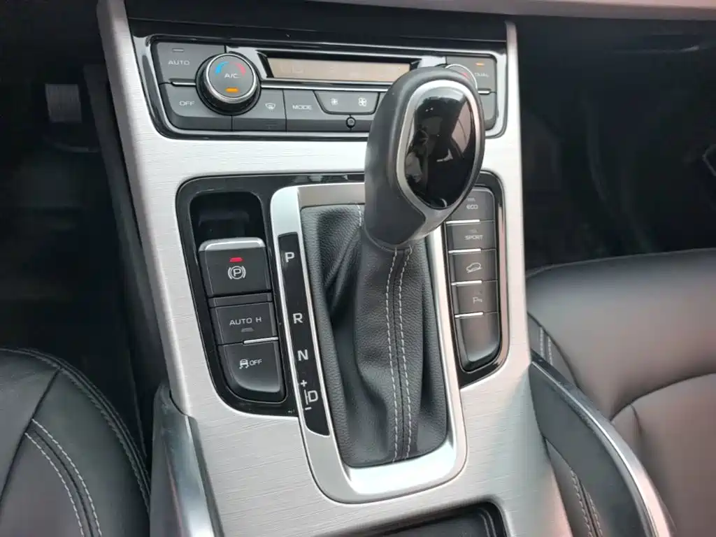 Geely Boyue — миниатюра 14