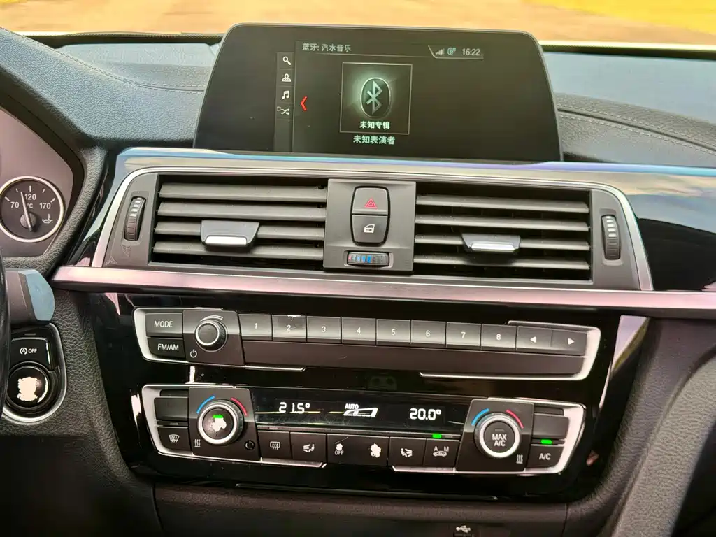 BMW 3 Series — миниатюра 13