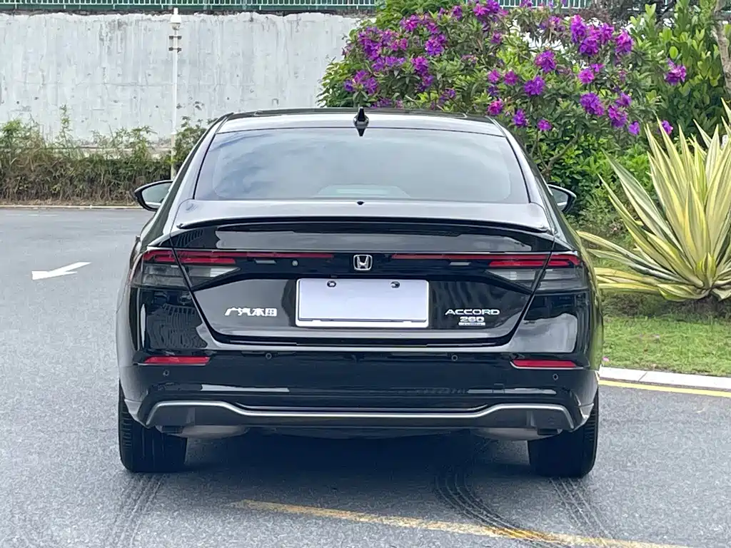 Honda Accord — миниатюра 4
