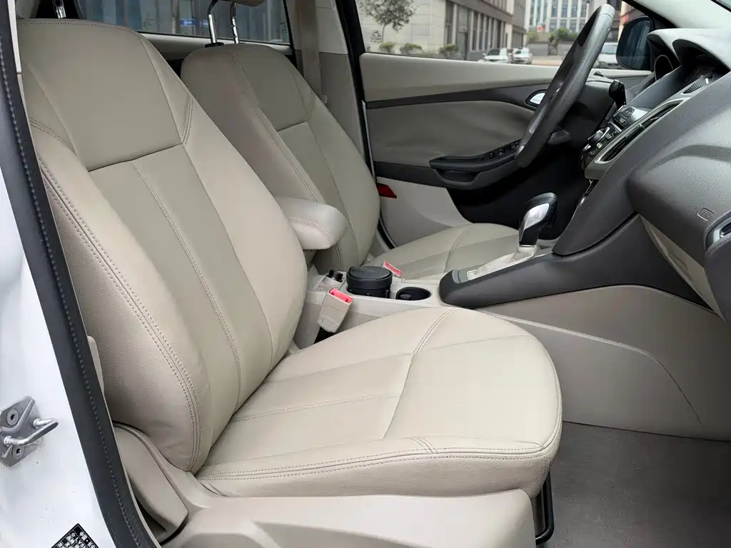 Ford Focus — миниатюра 14