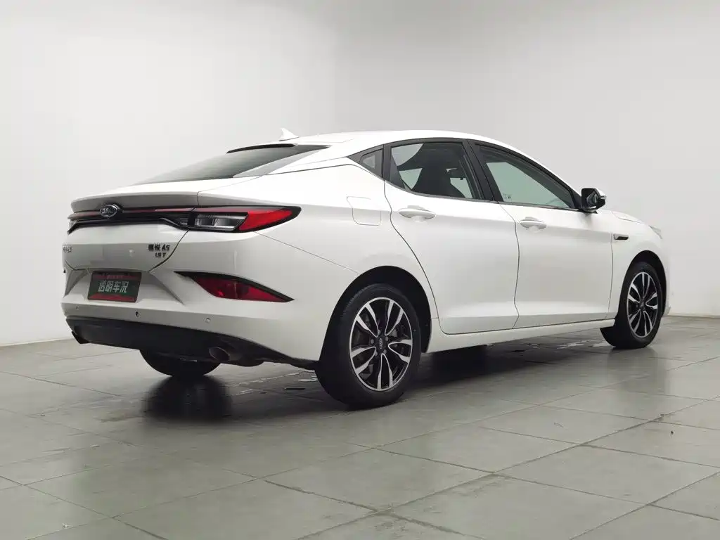 JAC A5 — миниатюра 2