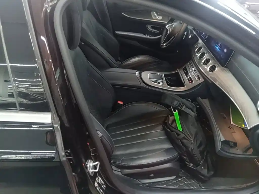 Mercedes-Benz E-Class — миниатюра 25
