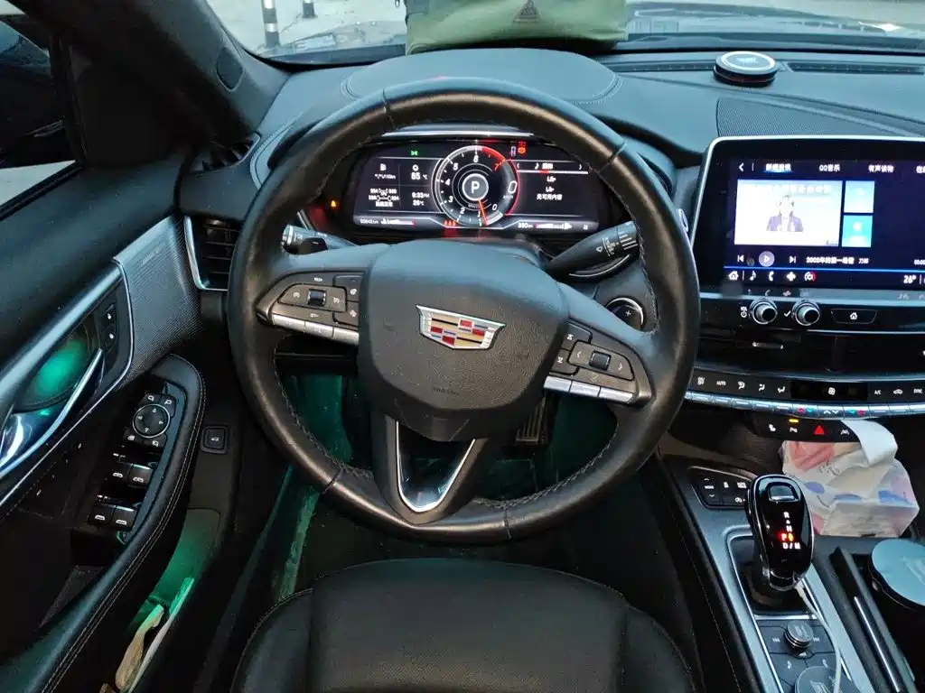 Cadillac CT5 — миниатюра 11
