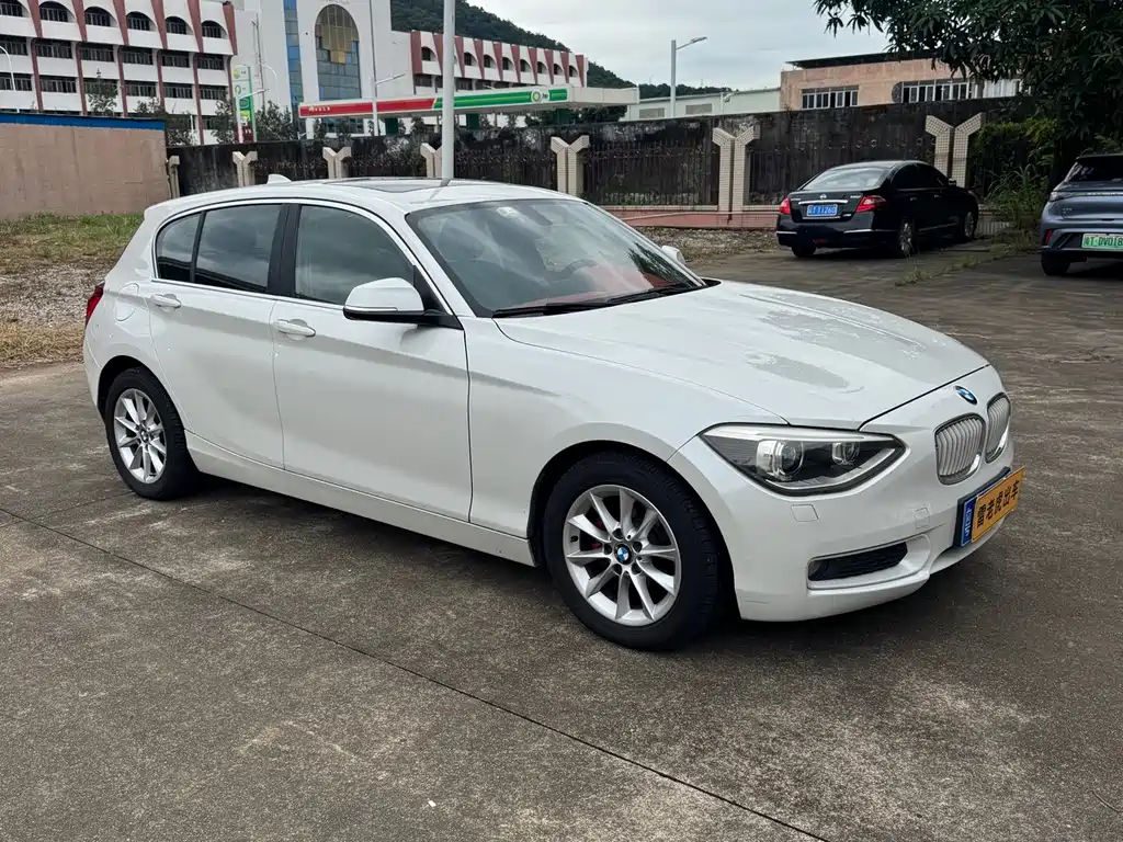 BMW 1 Series (Import) — миниатюра 3
