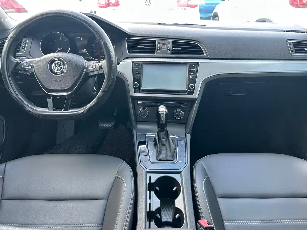 Volkswagen Lamando — миниатюра 9