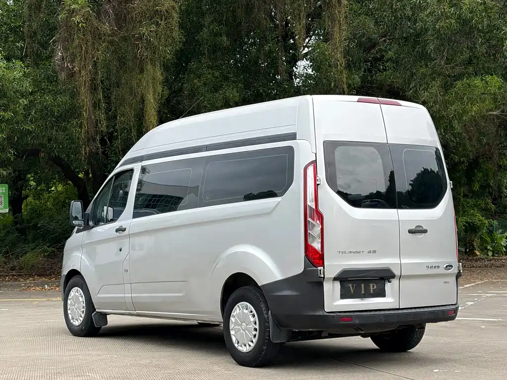 Ford Transit — миниатюра 14