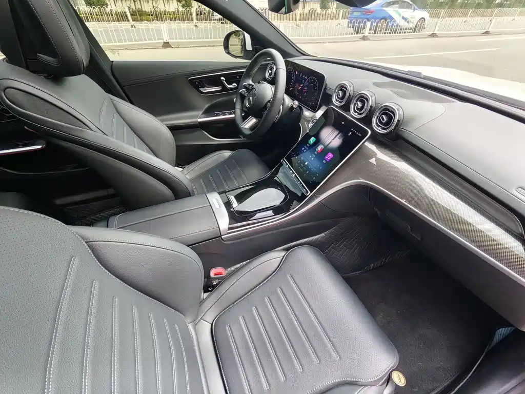 Mercedes-Benz C-Class — миниатюра 15