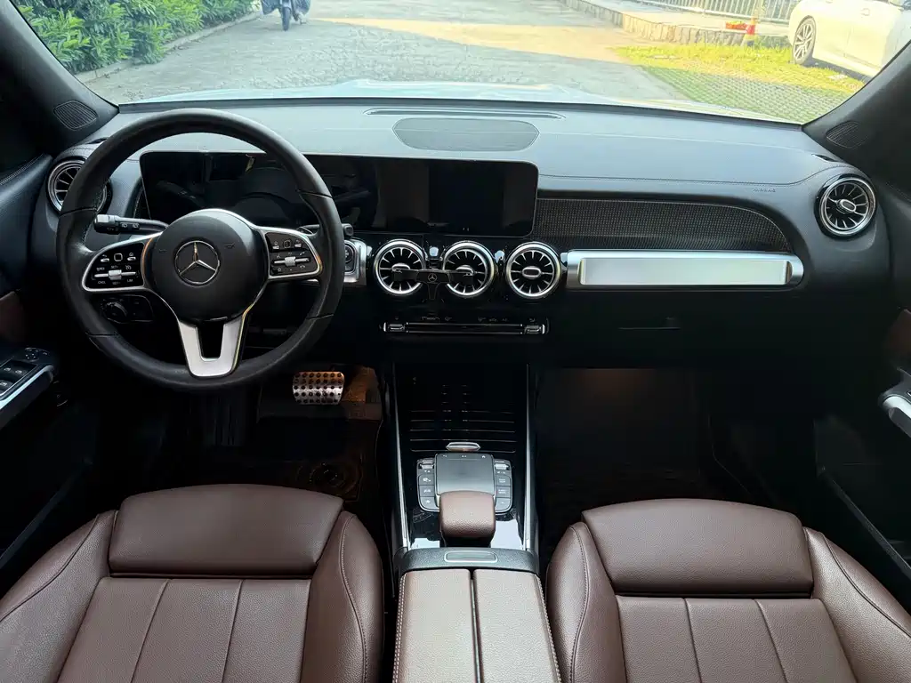 Mercedes-Benz GLB — миниатюра 4