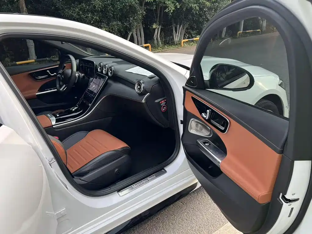 Mercedes-Benz C-Class — миниатюра 10