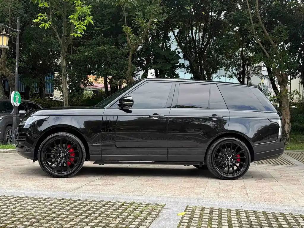 Land Rover Range Rover — миниатюра 4