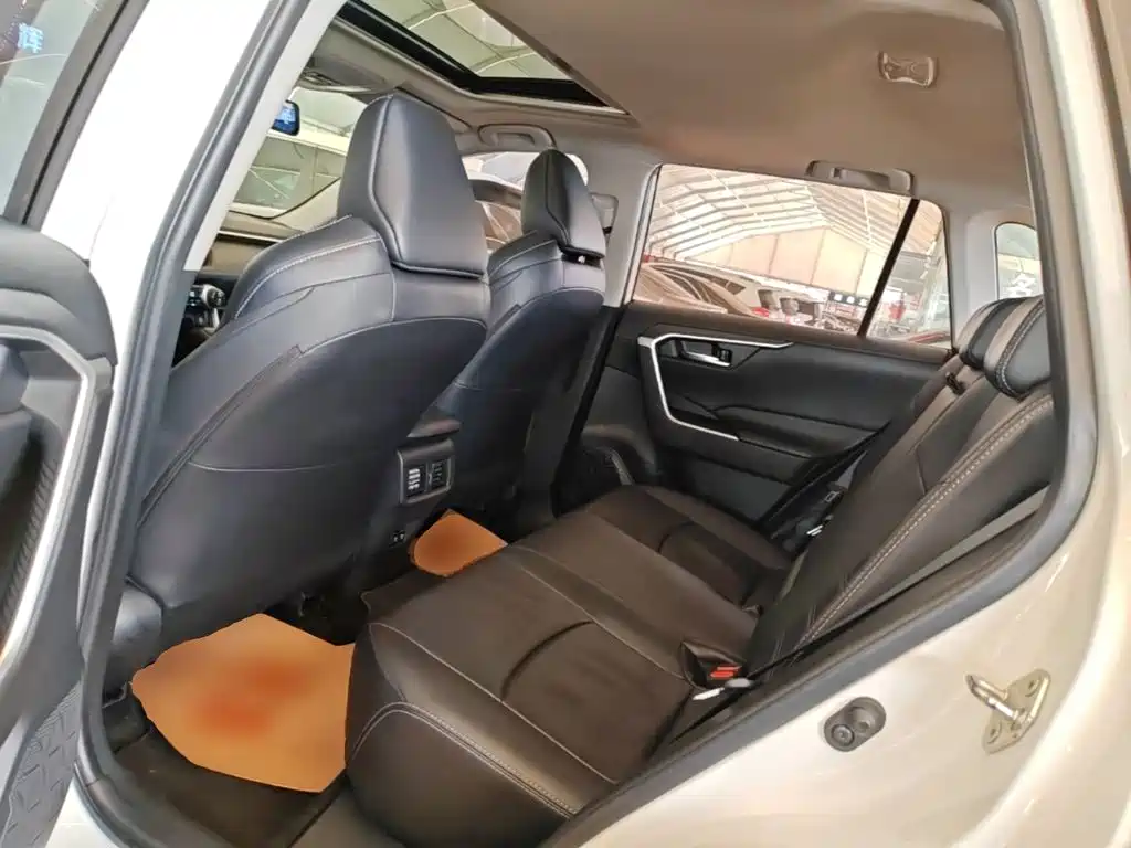 Toyota Wildlander — миниатюра 17