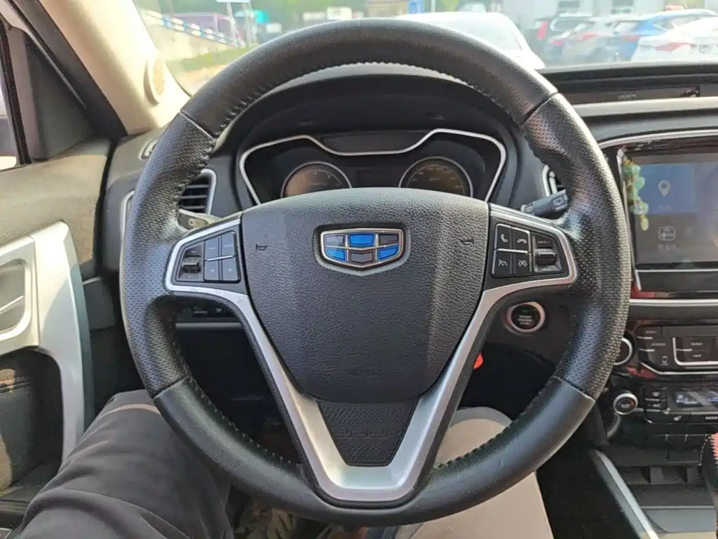 Geely Vision X6 — миниатюра 11