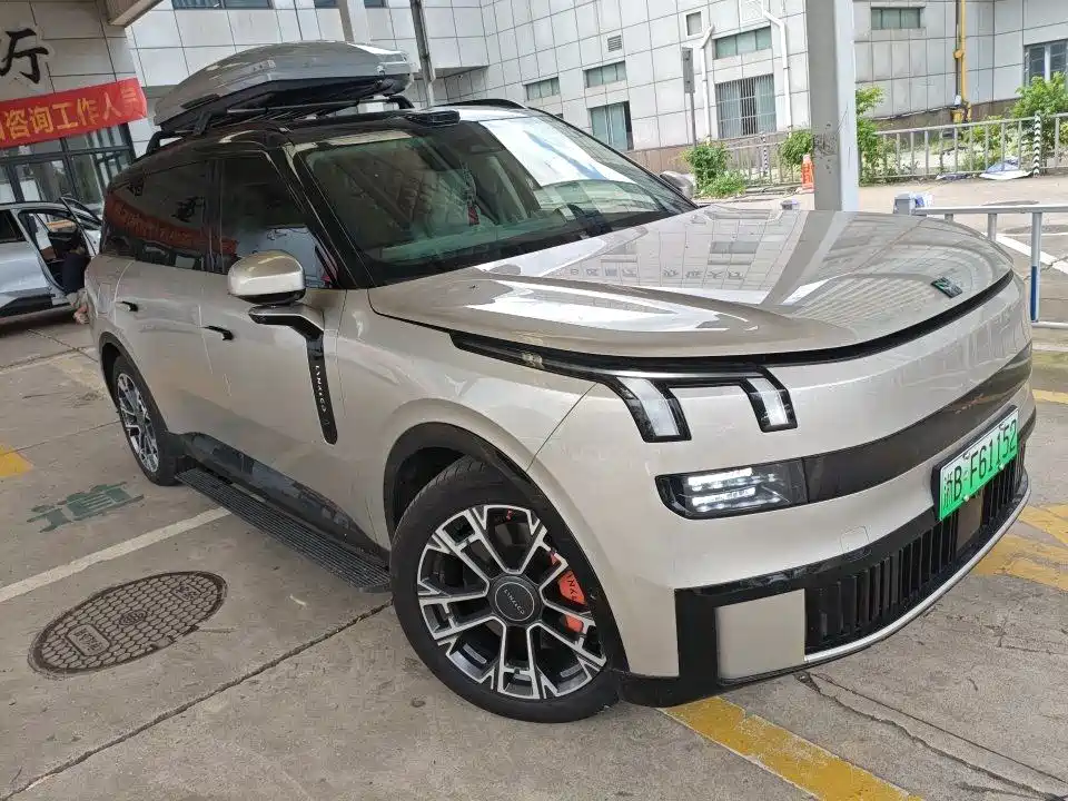 Lynk & Co 900 — миниатюра 2