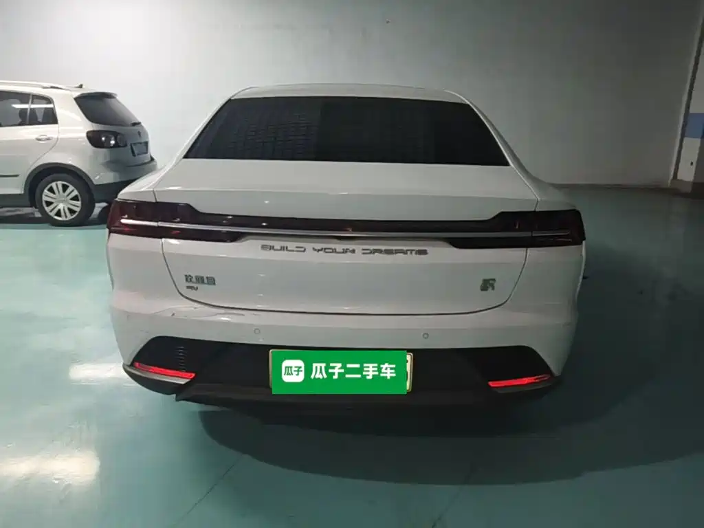 BYD Han — миниатюра 6