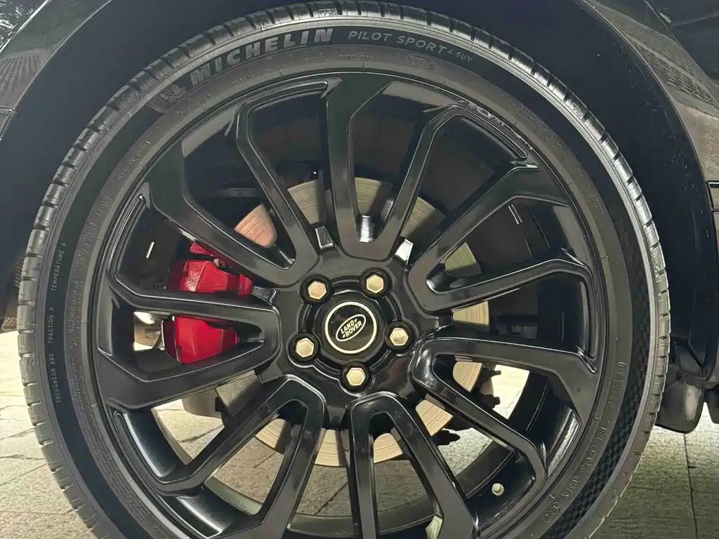 Land Rover Range Rover — миниатюра 8