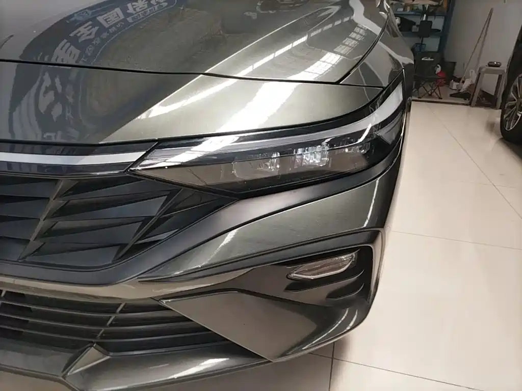 Hyundai Elantra — миниатюра 24