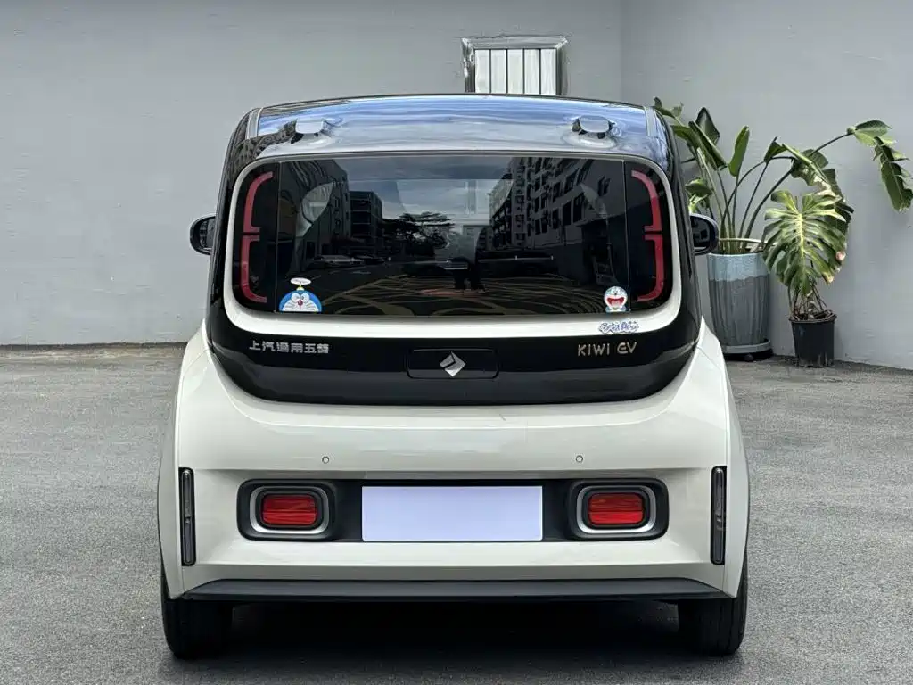 Baojun KiWi EV — миниатюра 7