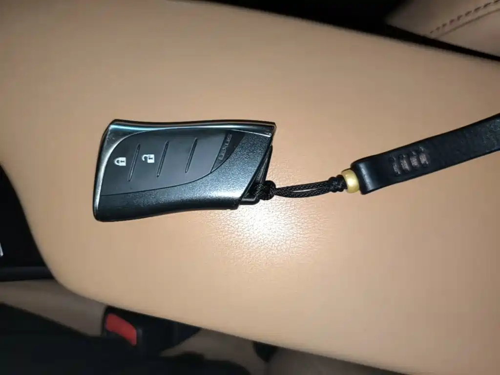 Lexus UX — миниатюра 9