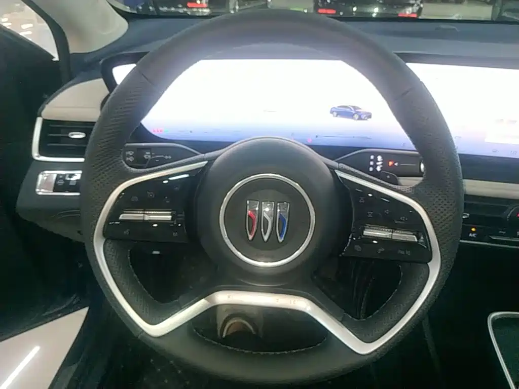 Buick LaCrosse — миниатюра 11