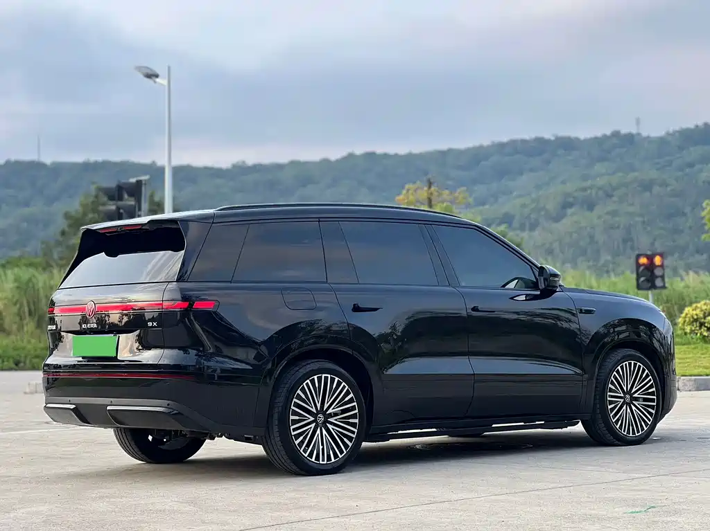 Volkswagen ID.ERA 9X — миниатюра 4