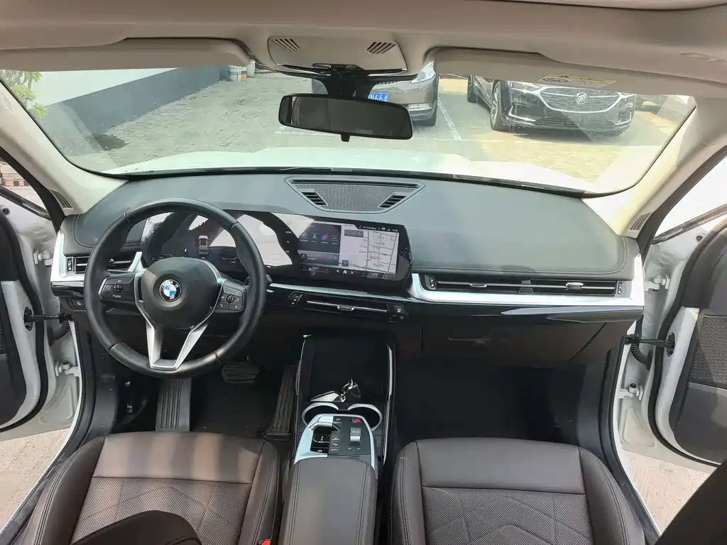 BMW X1 2023 sDrive20Li X