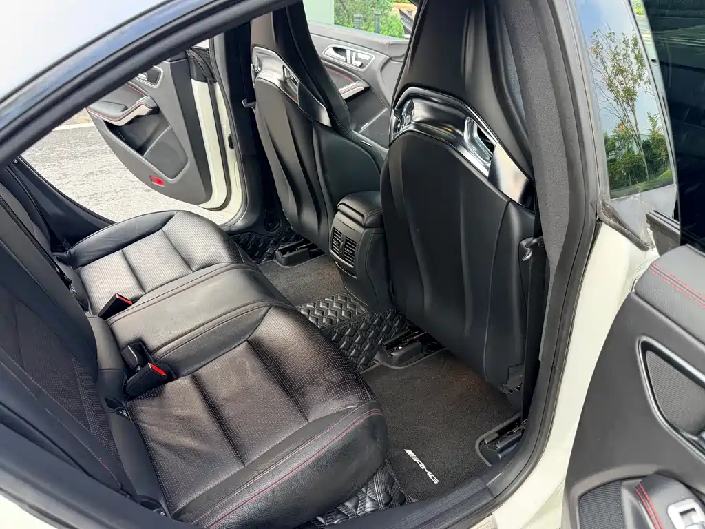 Mercedes-Benz CLA AMG — миниатюра 15