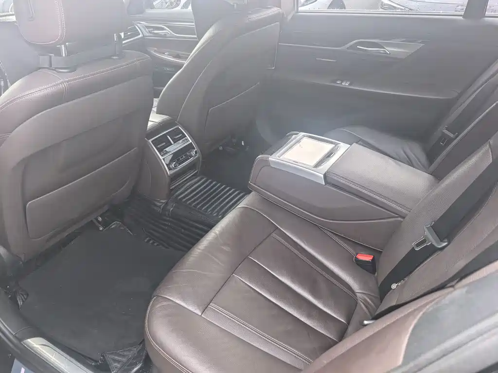 BMW 7 Series 7 2017 730Li Lead