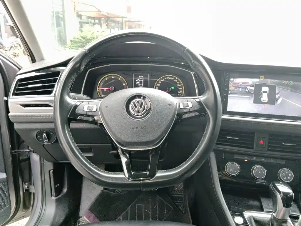 Volkswagen Sagitar — миниатюра 3