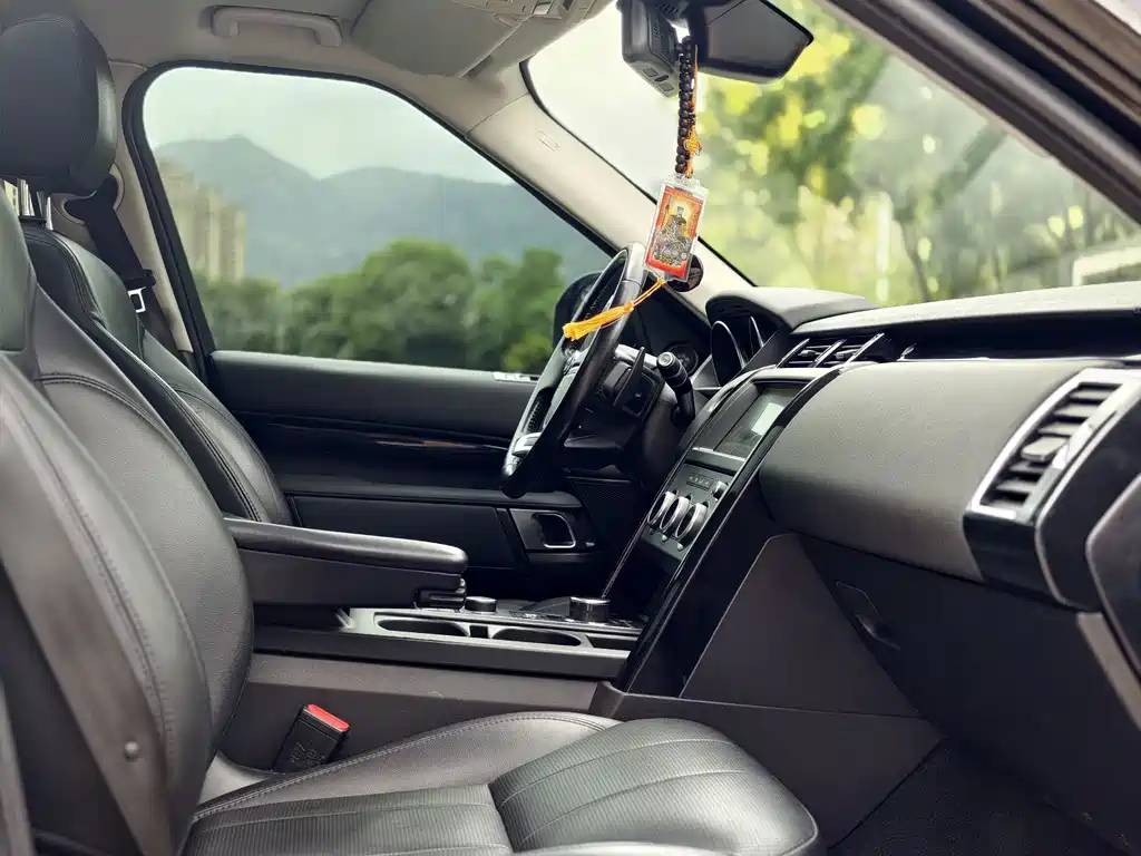 Land Rover Discovery — миниатюра 7