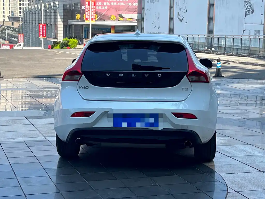 Volvo V40 — миниатюра 3
