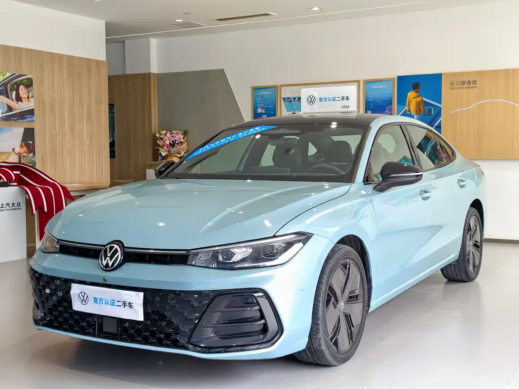 Volkswagen Passat 2024