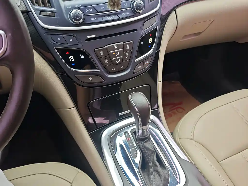Buick Regal — миниатюра 8