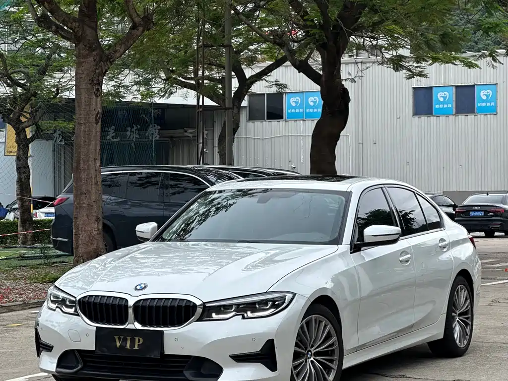 Купить BMW 3 Series
