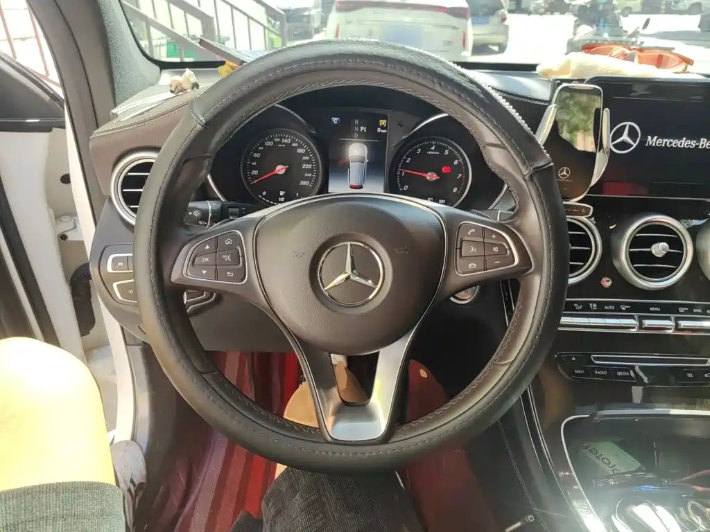 Mercedes-Benz GLC — миниатюра 6