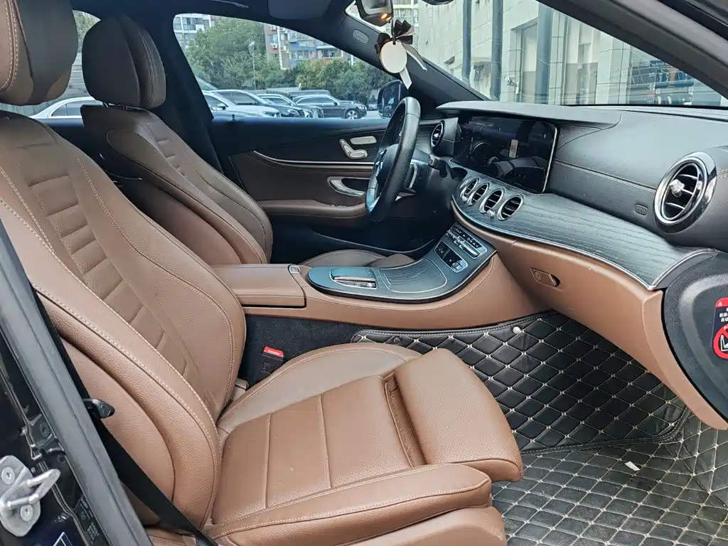 Mercedes-Benz E-Class E 2023 E 260 L Sport