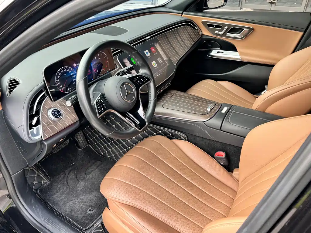 Mercedes-Benz E-Class — миниатюра 9
