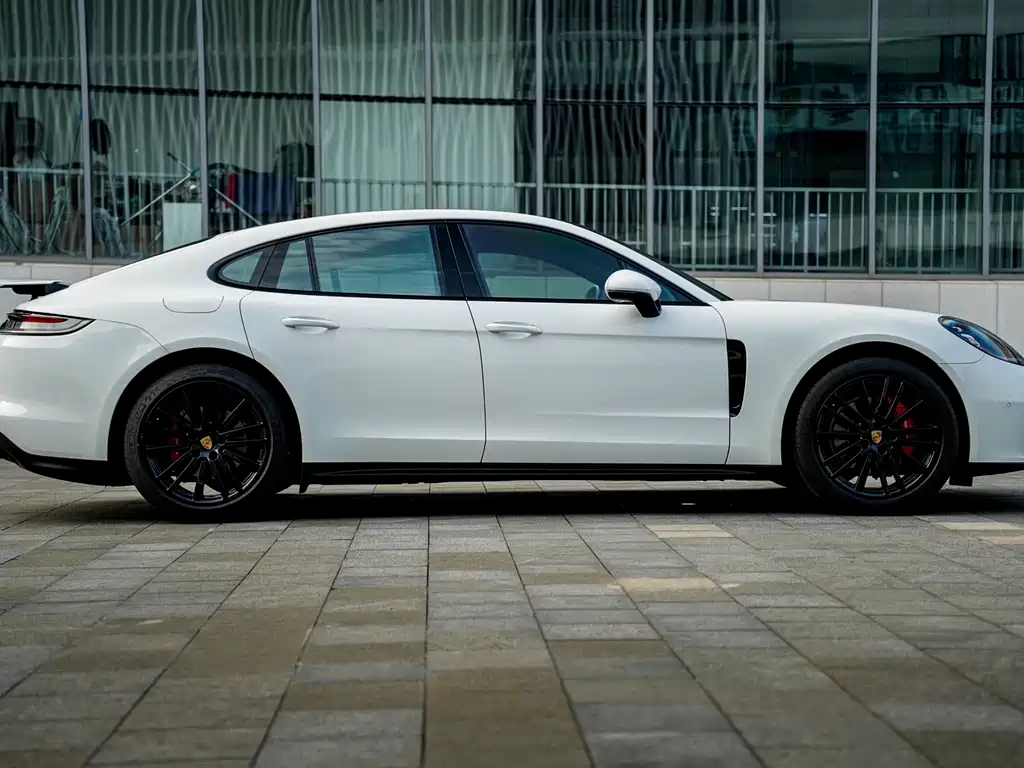 Porsche Panamera — миниатюра 4