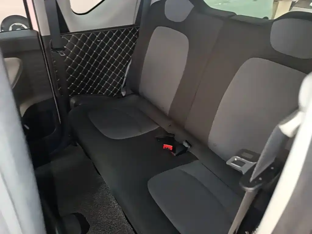 Wuling MINIEV — миниатюра 17
