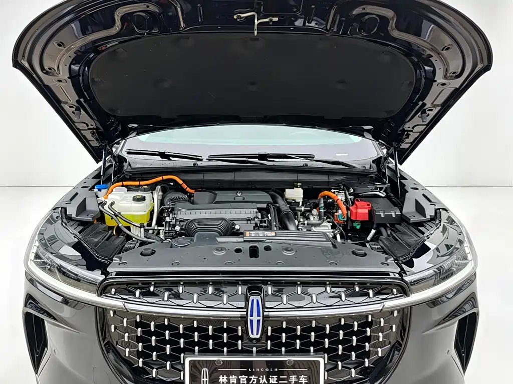 Lincoln Nautilus 2025 2.0T