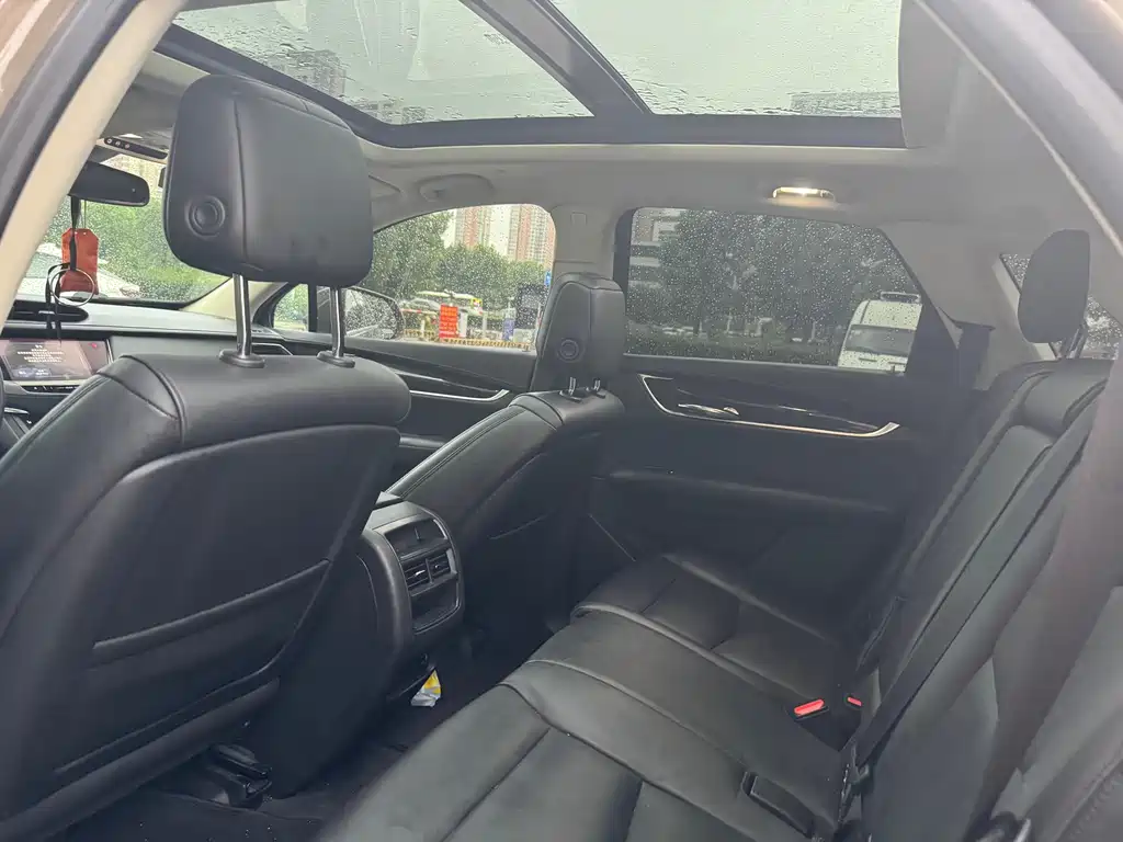 Cadillac XT5 25T Luxury Type, фото 8
