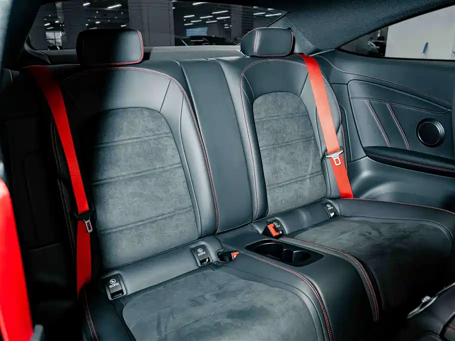 Mercedes-Benz C-Class (Import) — миниатюра 19